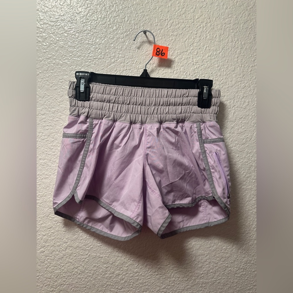 Lululemon high rise tracker shorts size 4. A86